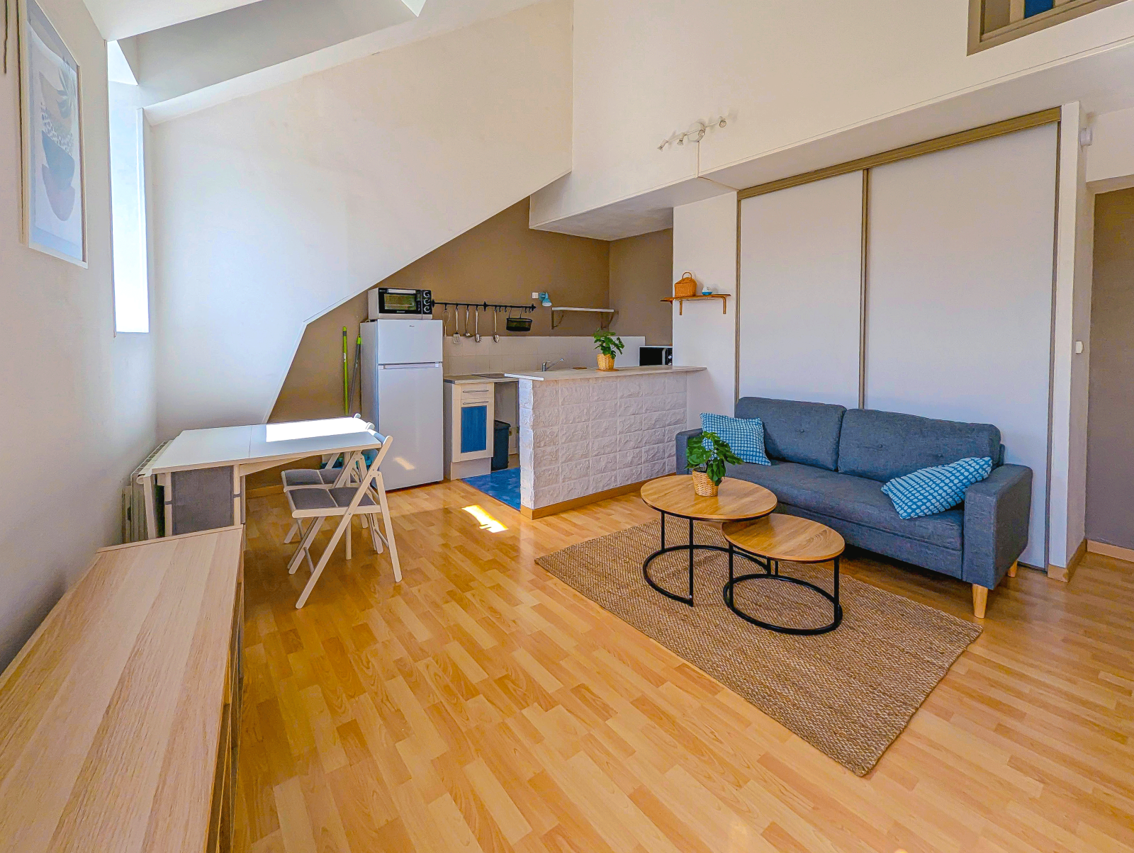 Image_, Duplex, Le Mans, ref
                        :G-00037